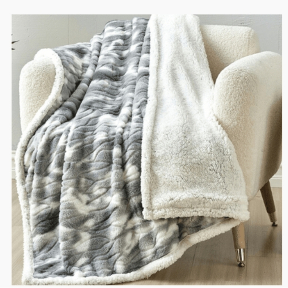NOBLE HOUSE SHERADIAN THROW